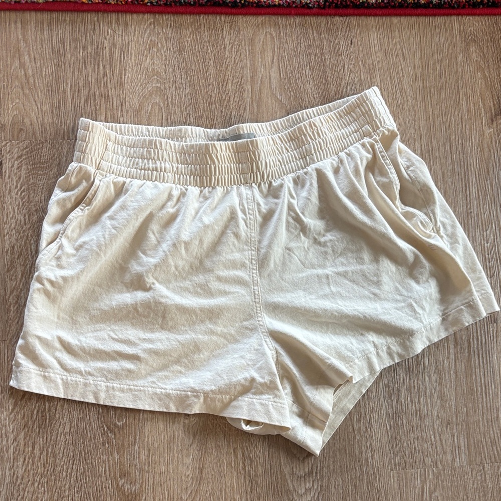 Everlane cotton short L